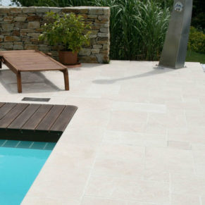 Swimming pool surround limestone
