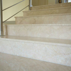 Levante Crema limestone steps