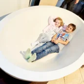 Massive Steinbadewanne