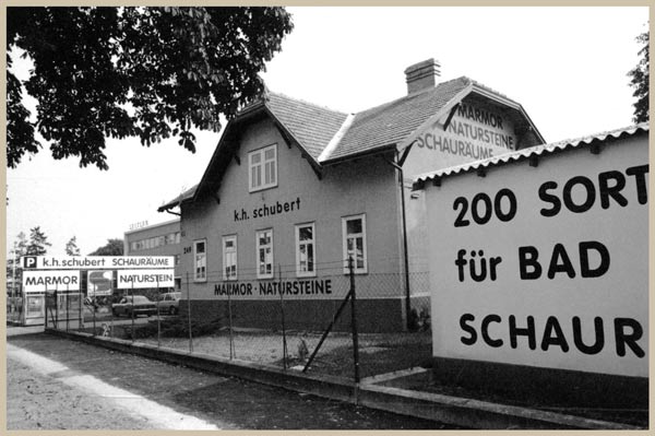 Vista della strada dell'azienda Schubert nel 1985