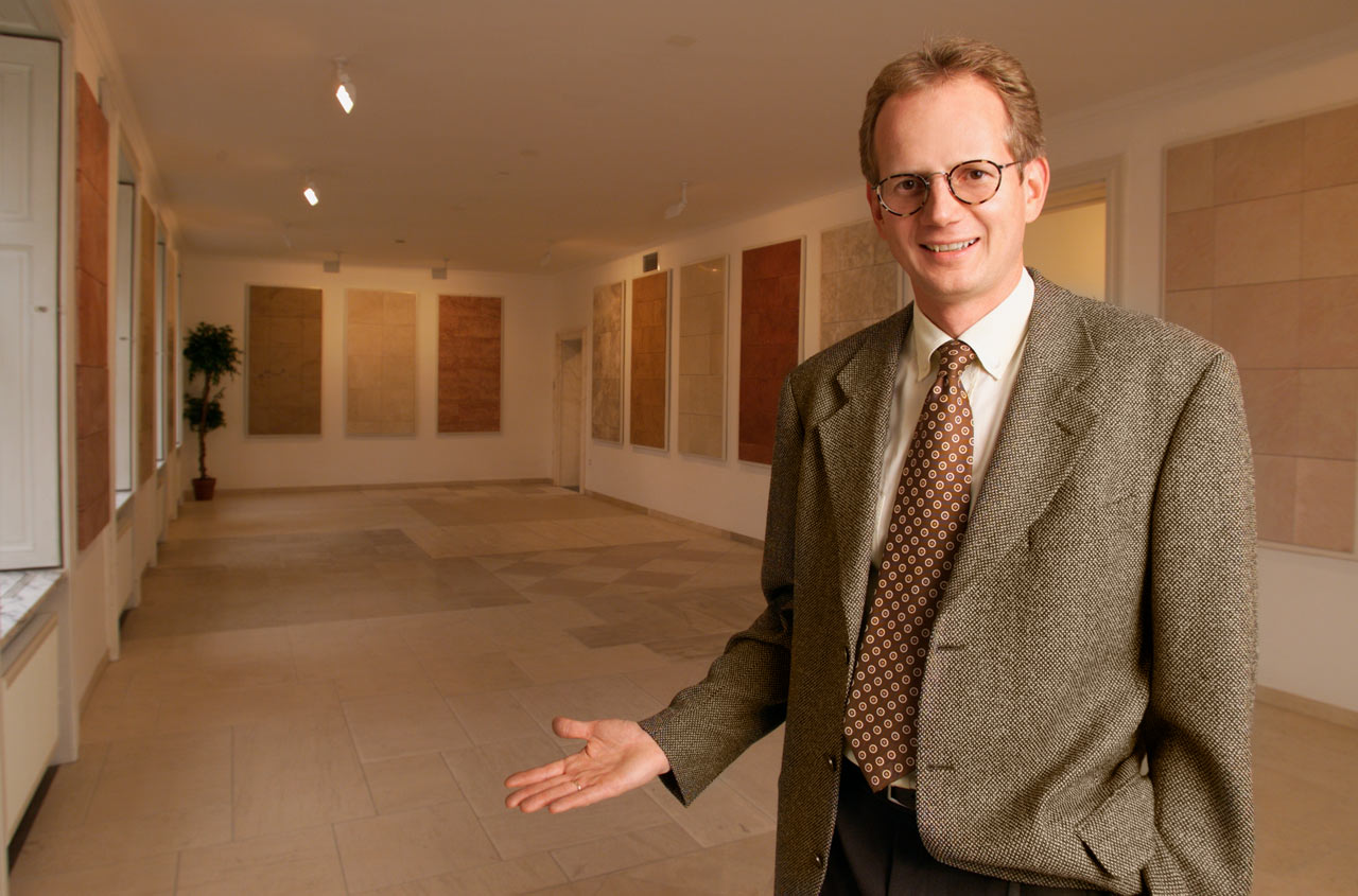 Thomas-Schubert-in-the-year-2000-in-the-newly-opened-Villa-Schubert