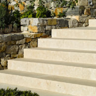 Block steps limestone Levante Crema sandblasted-4