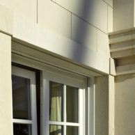 Fassadendetail mit Kalkstein gestockt-2