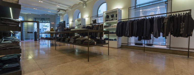 100x100cm limestone floor in fashion shop - 03