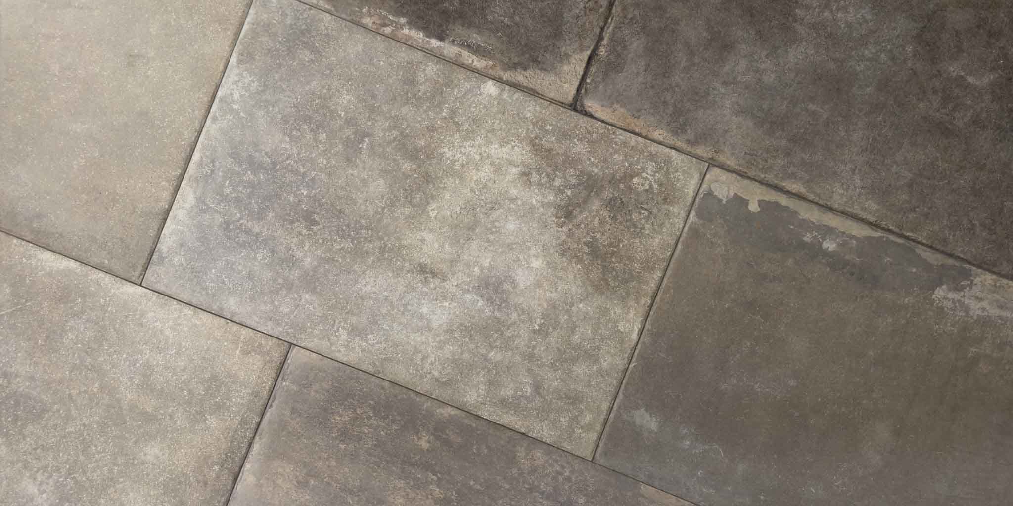 Feinsteinzeug Kalksteinoptik Boden Fliesen antik braun